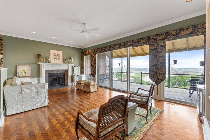 Property Photo: 382 Grand Avenue OH 45205