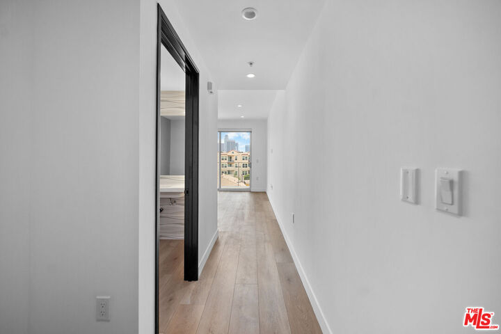 Property Photo:  957 Figueroa Ter, Unit 307  CA 90012 