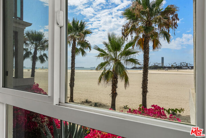 Property Photo:  1000 E Ocean Blvd, Unit 104  CA 90802 