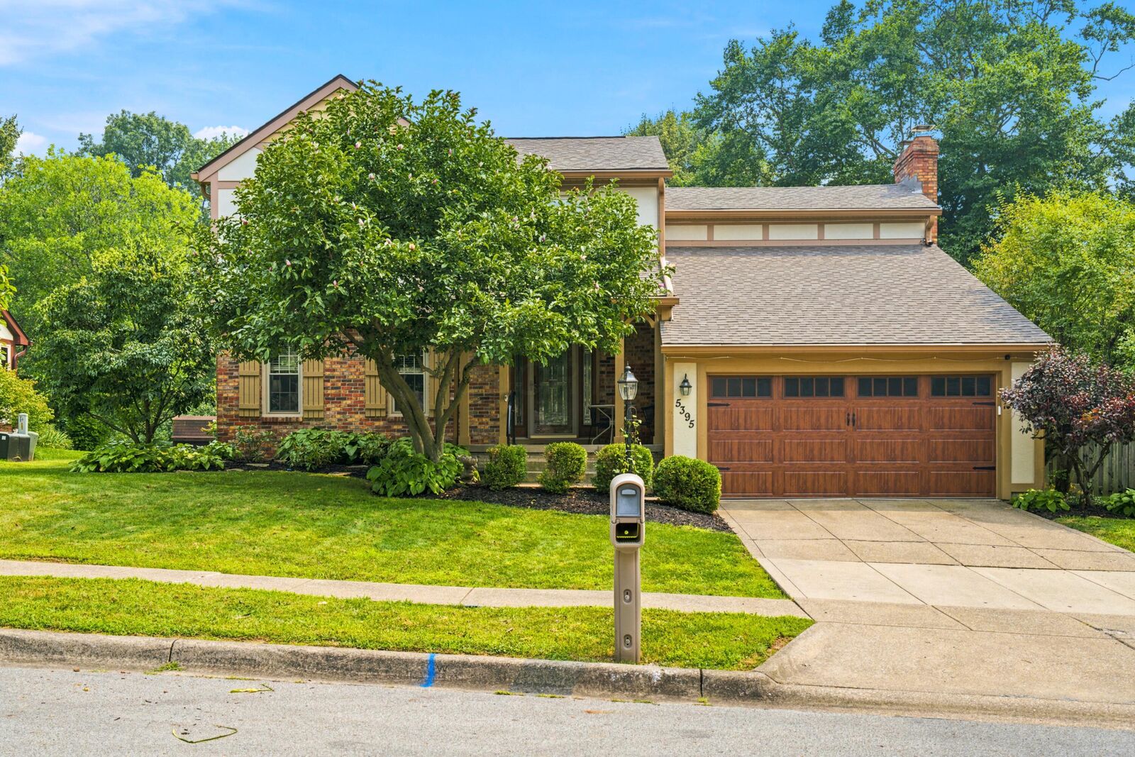 Property Photo: 5395 Fortress Trail OH 43230