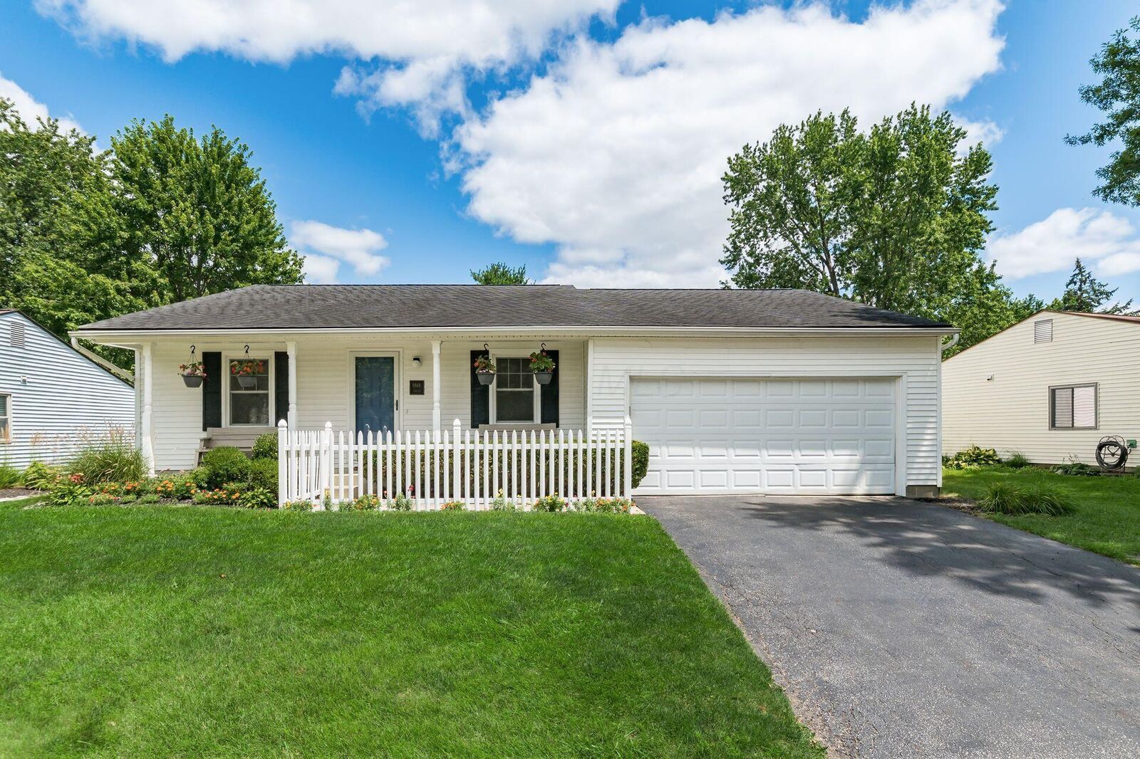 Property Photo: 8844 Atherton Road OH 43065