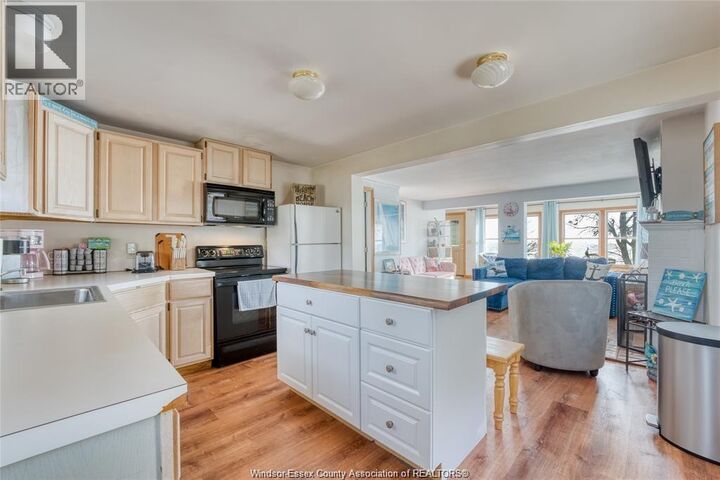 Property Photo: 1049 Heritage Road ON N9Y 2E6