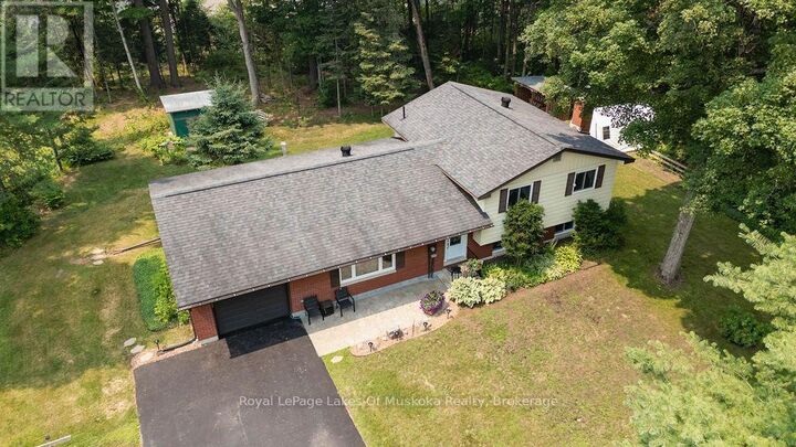 Property Photo: 950 Muskoka #3 Road North ON P1H 1E2