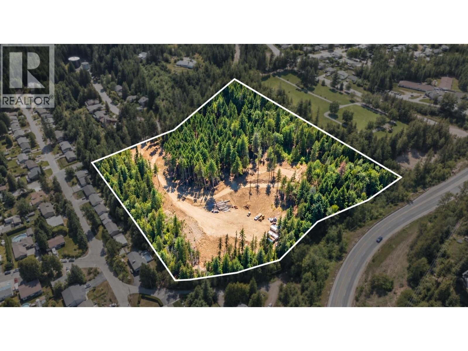 Photo de la propriété:  1110 23rd Street  BC V1N 3A6 