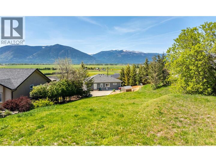 Property Photo:  1031 Selkirk Drive  BC V0B 1G3 