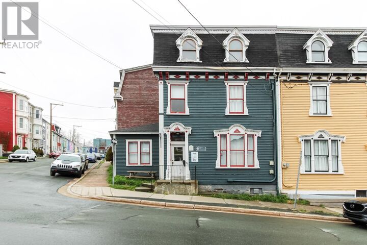 28 Cochrane Street — photo 1
