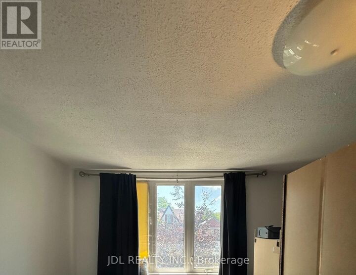 Property Photo: 99 Clinton St Street Unit Aaa ON M6G 2Y4