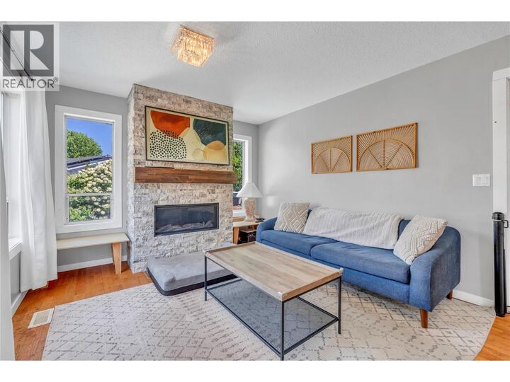 Property Photo: 299 Roy Avenue BC V2A 7M8