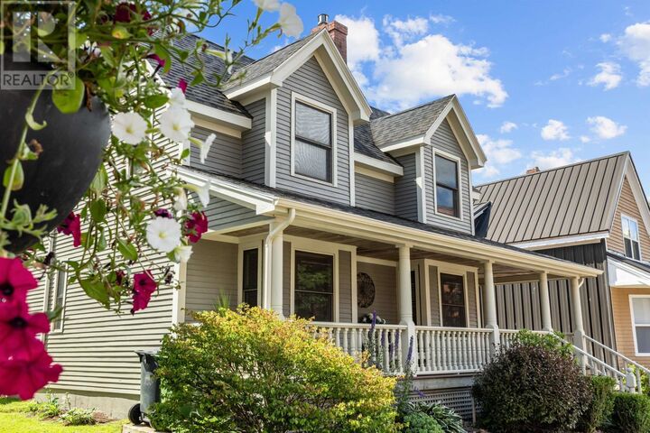 Property Photo:  18 Kent Street  PE C1A 1M7 