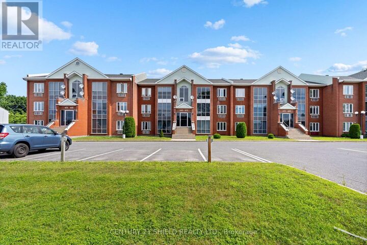 Property Photo:  465 Spence Avenue 3  ON K6A 3A4 
