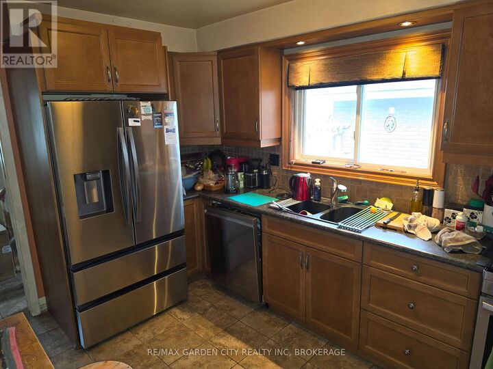 Property Photo:  49 Ursula Avenue  ON L2T 1T2 