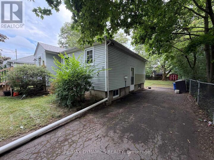 Property Photo:  26 Beamer Avenue  ON L2M 2L3 