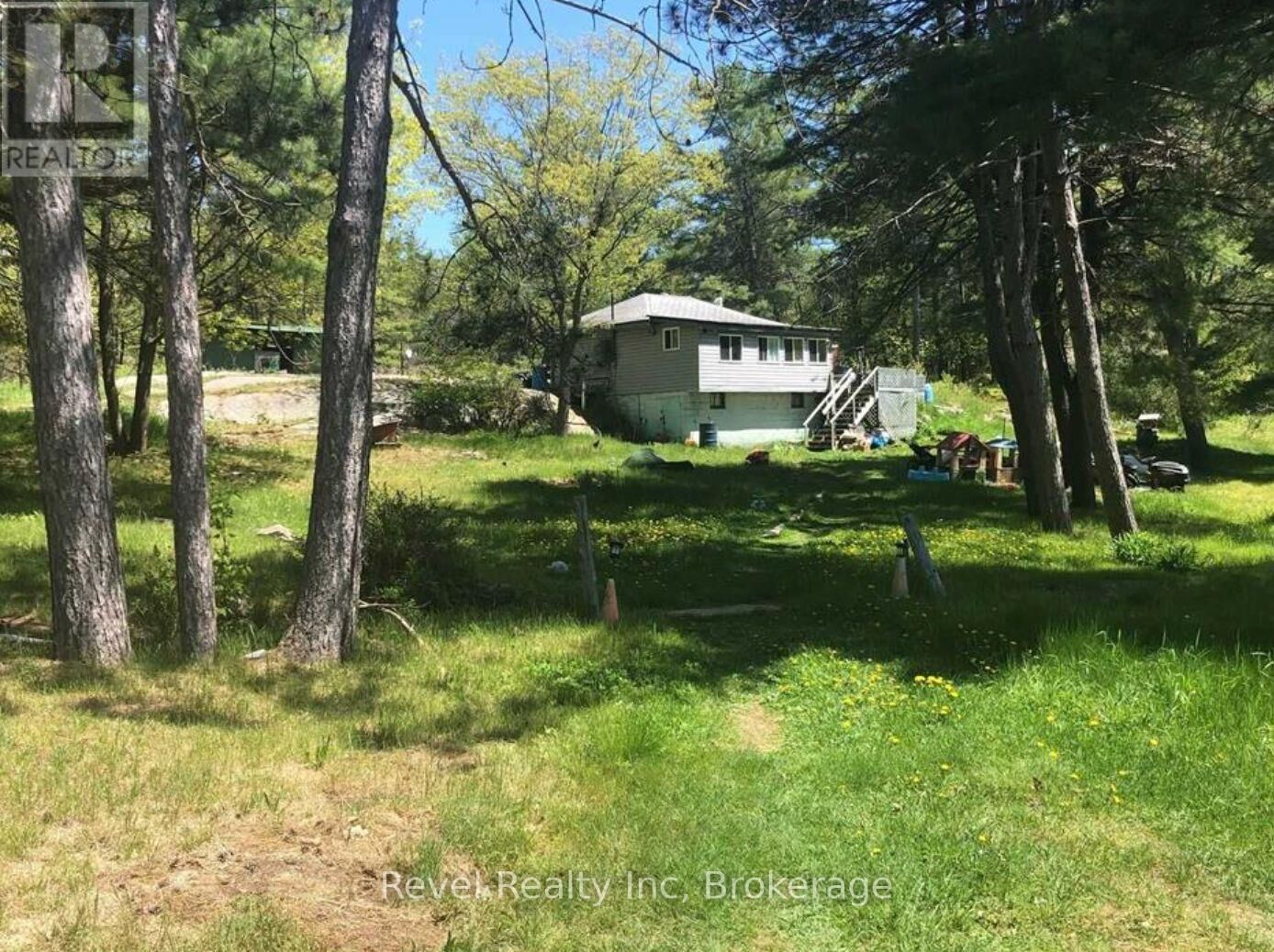 Property Photo:  42 Wawanaisa Road  ON P0G 1G0 