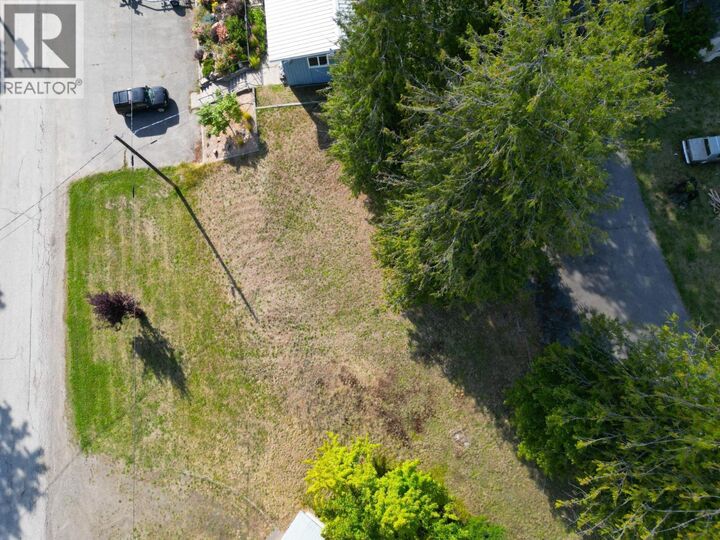 Property Photo:  416 Slocan Avenue  BC V0G 2B0 