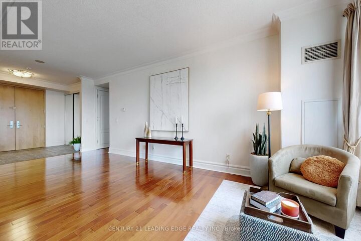 Property Photo: 62 Suncrest Boulevard Lph9 ON L3T 7Y6