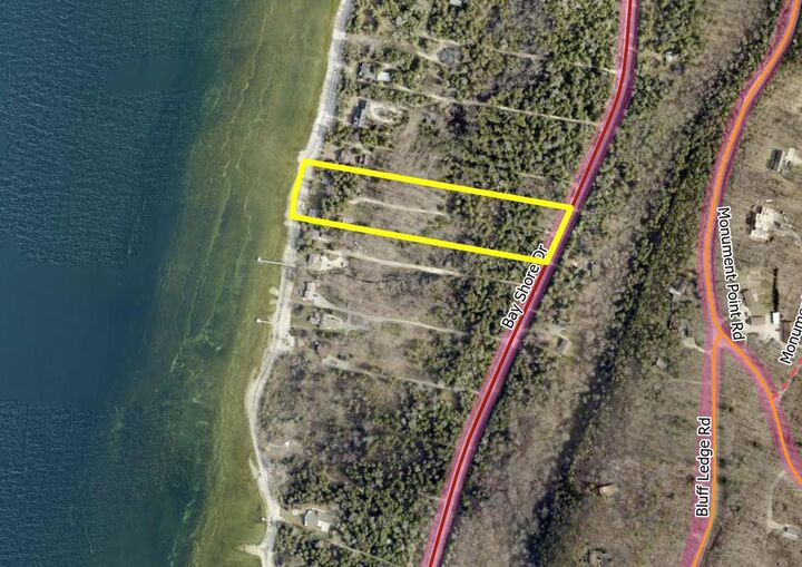 Property Photo: 6421 Bay Shore Dr WI 54235
