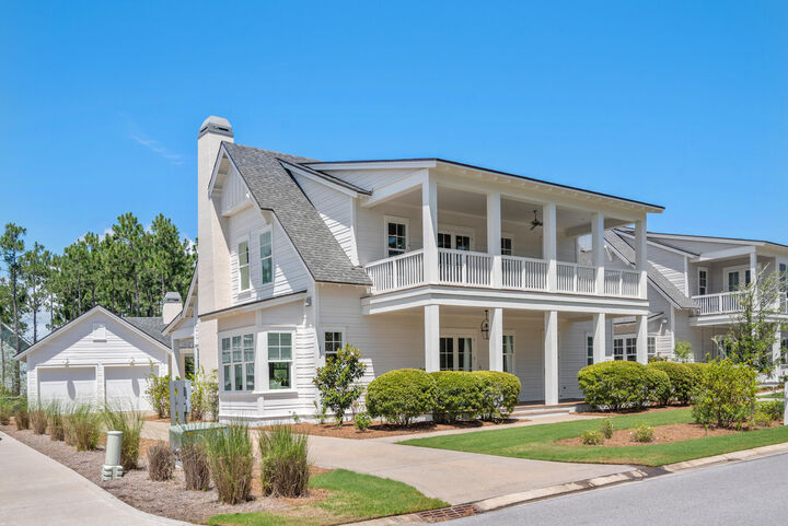 Property Photo: 230 N Splash Drive FL 32461