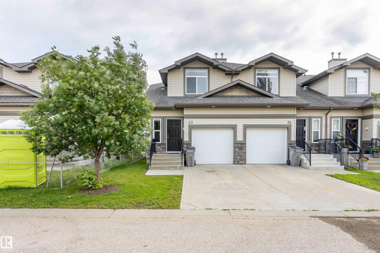 Property Photo: 9511 102 Avenue 23 AB T8R 0C6