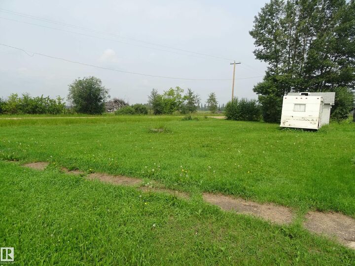 Property Photo:  5140 51 Avenue  AB T0A 3L0 