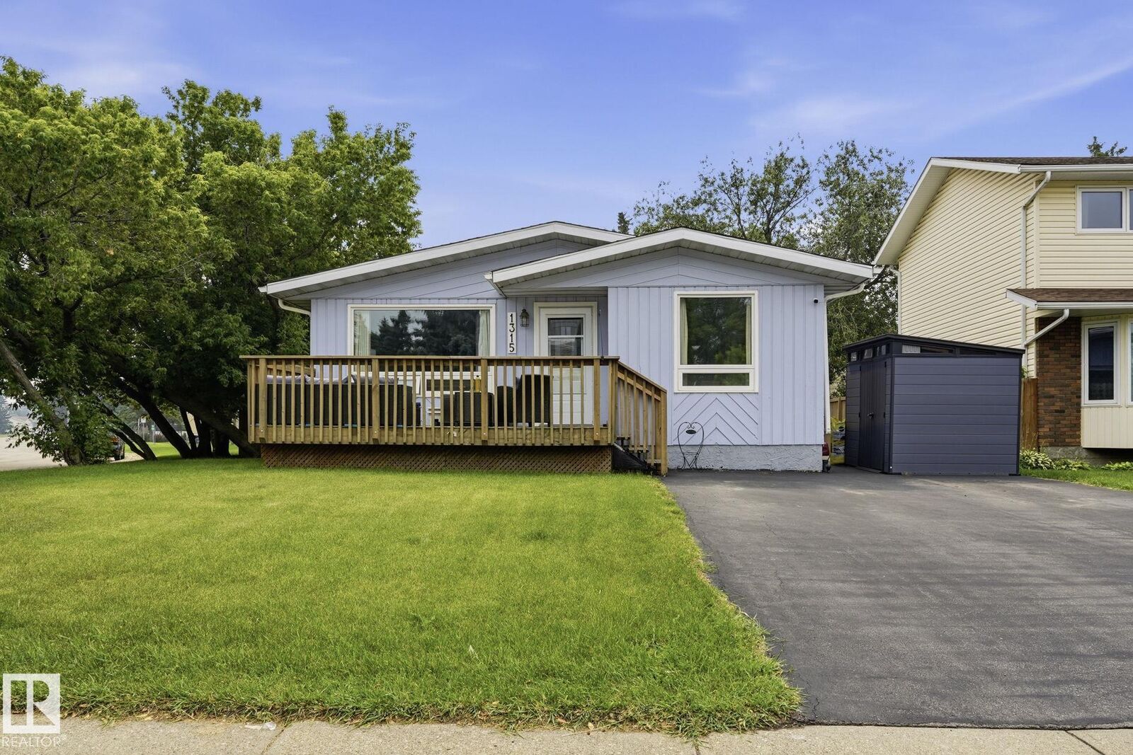 Property Photo: 1315 Knottwood Road NW AB T6K 2K5