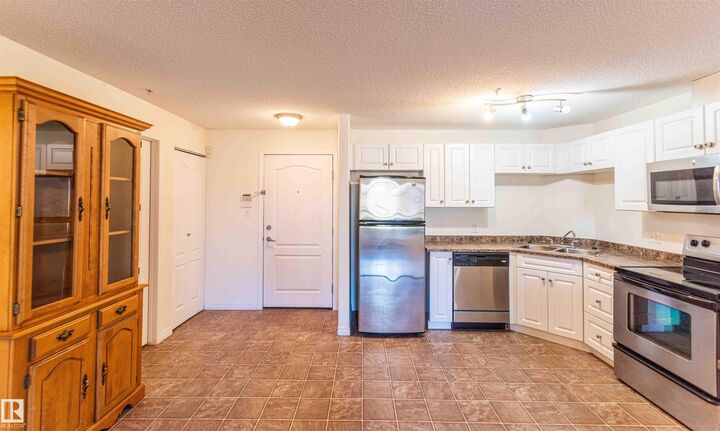 Property Photo:  7339 South Terwillegar Drive NW 1111  AB T6R 0L9 
