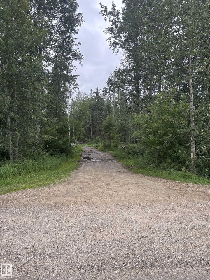 Property Photo: 51213 Rge Road 261 22 AB T7Y 1B1