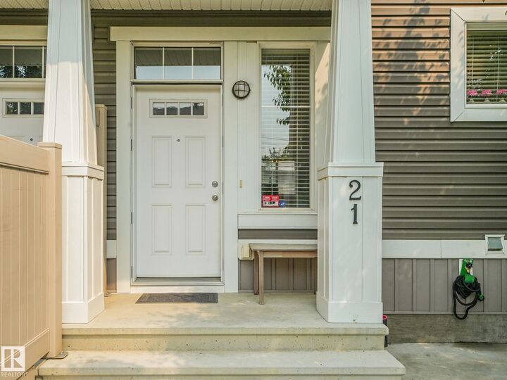 Property Photo:  1140 Chappelle Boulevard SW 21  AB T6W 2Z3 