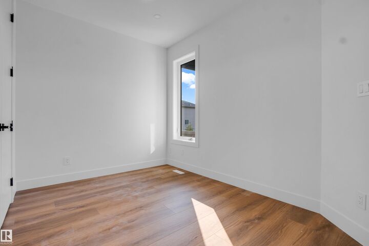 Property Photo: 57 Meadowgrove Lane AB T7X 0W2