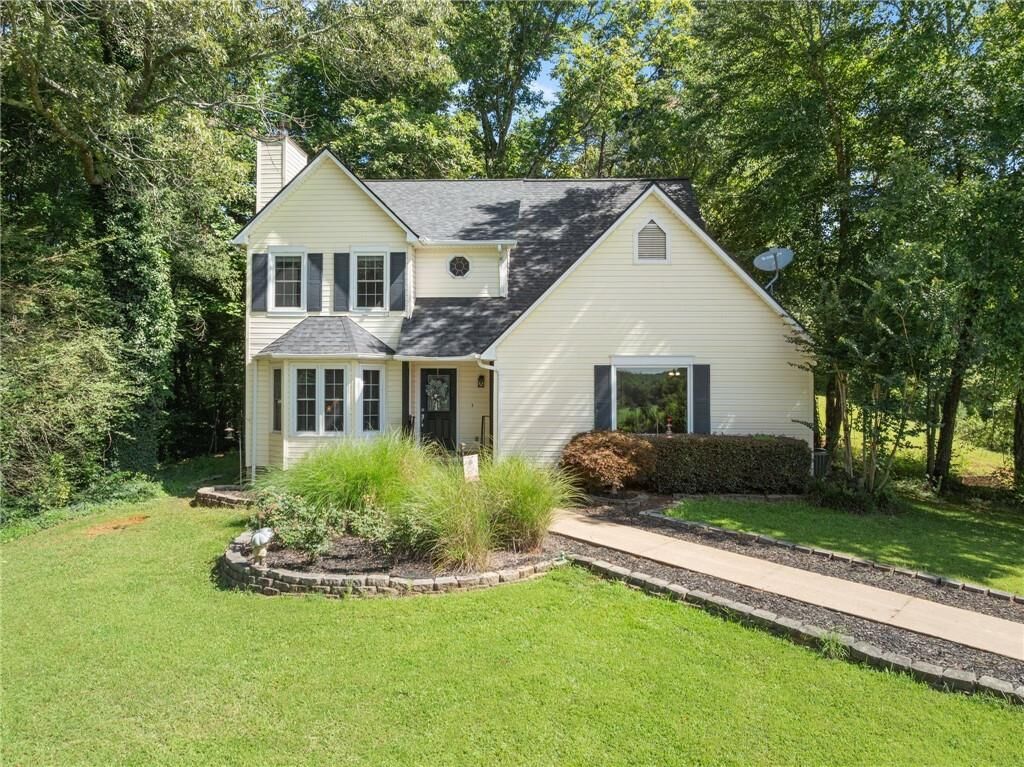 Property Photo: 9724 Elliott Family Parkway GA 30534