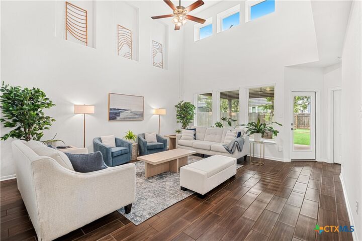 Property Photo:  112 Alpen Court  TX 76571 