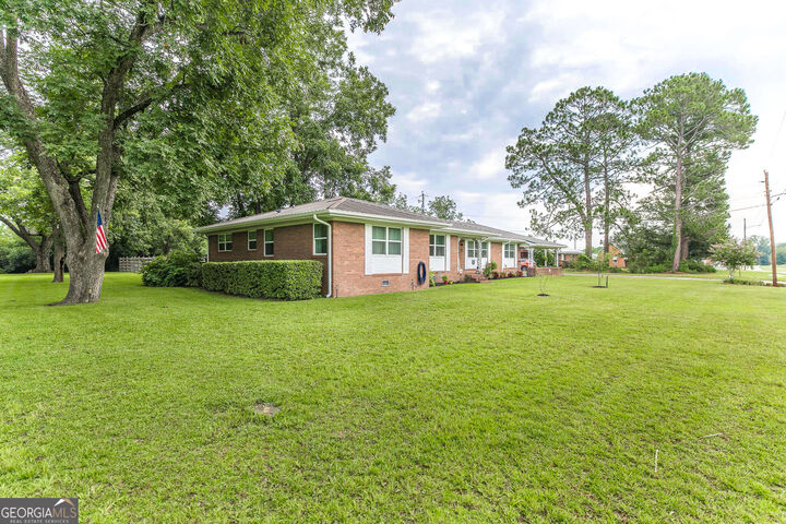 Property Photo: 141 N Railroad Avenue GA 31011