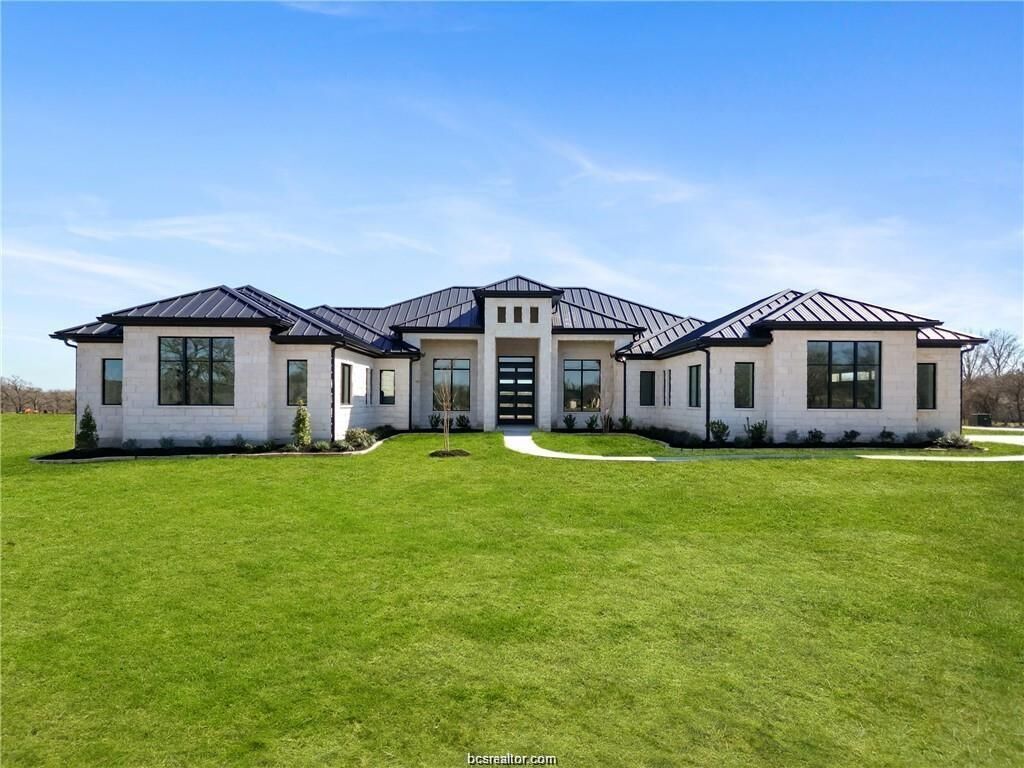 Property Photo: 4558 Hicks Lane TX 77845