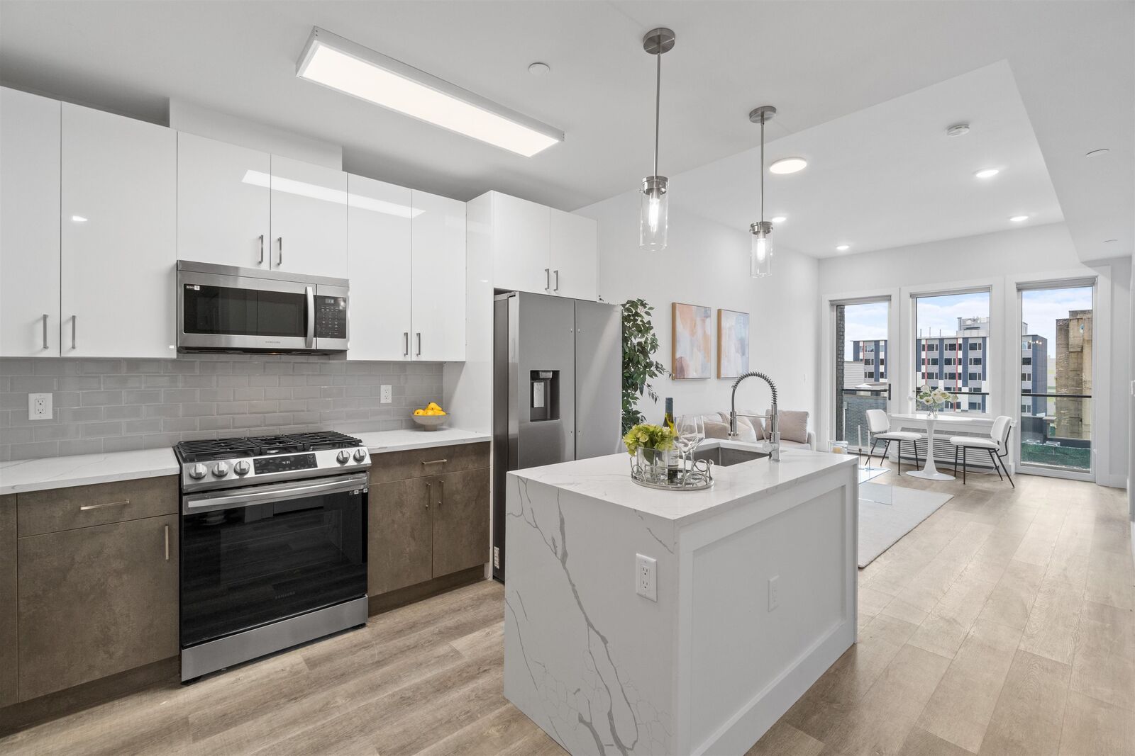 Property Photo:  412 Whiton St 601  NJ 07304 