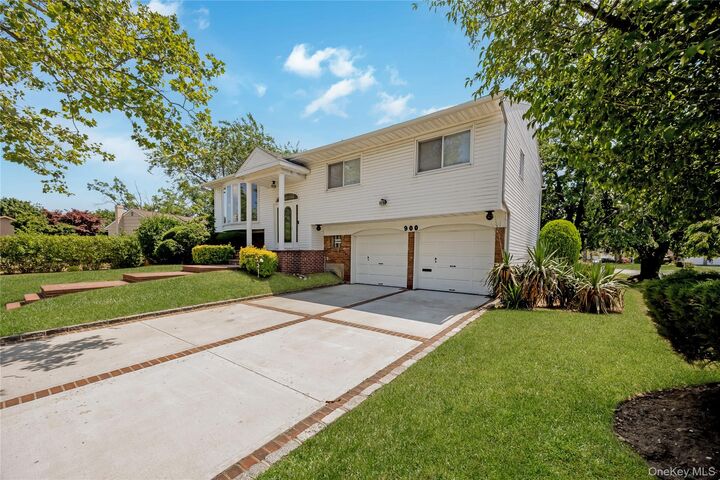 Property Photo: 900 Flanders Drive NY 11581