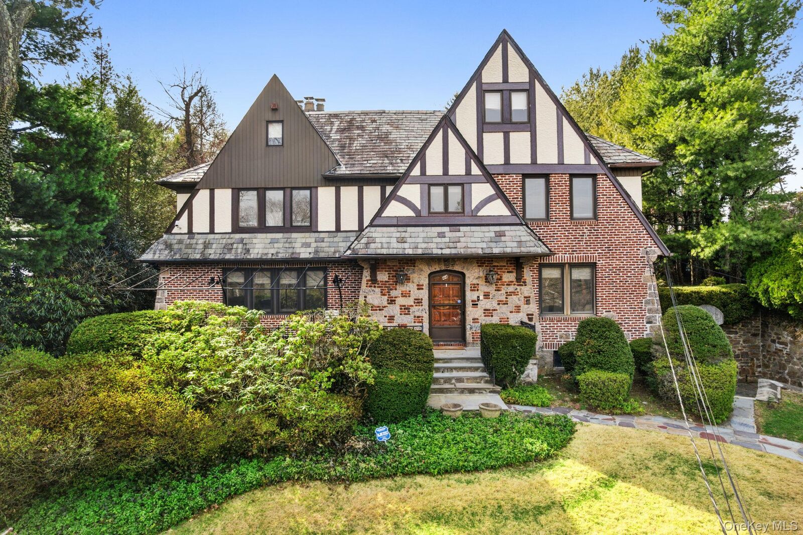 Property Photo:  44 Fenimore Road  NY 10804 