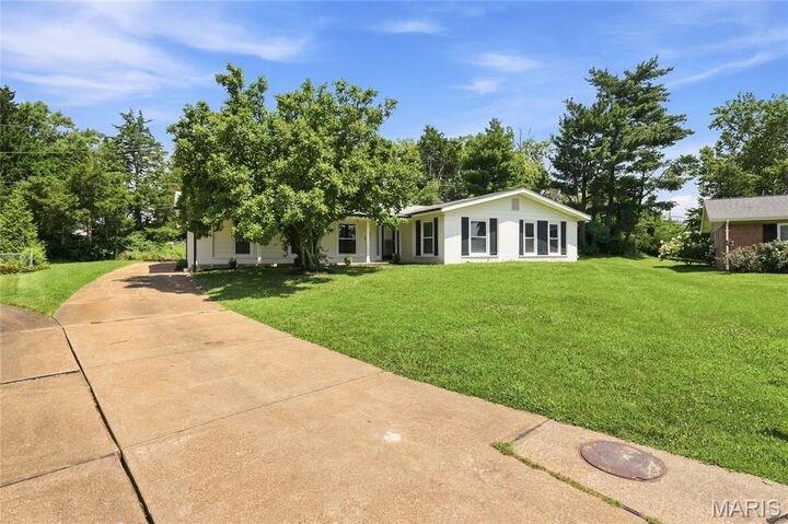 Property Photo: 107 Little Hill Court MO 63011