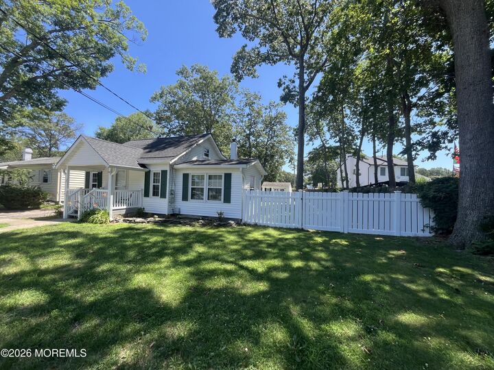 Property Photo:  22 Locust Court  NJ 08723 