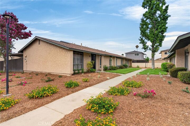 Property Photo: 6377 La Mirada Way CA 92504