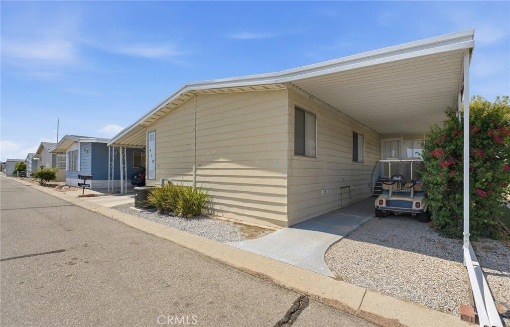 Property Photo: 5001 W Florida 419 CA 92545