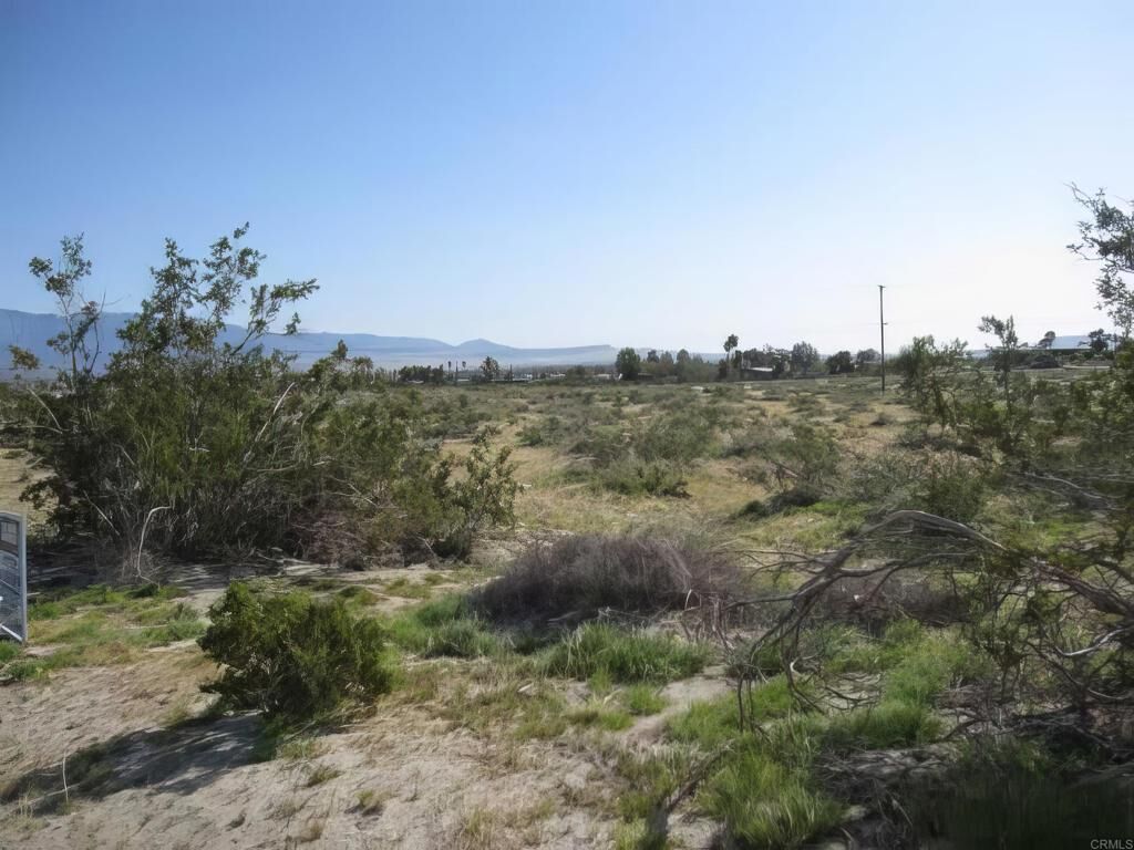 Property Photo:  302 E Star Road  CA 92004 