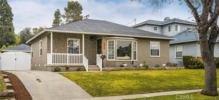 Property Photo:  6022 Sandwood  CA 90713 