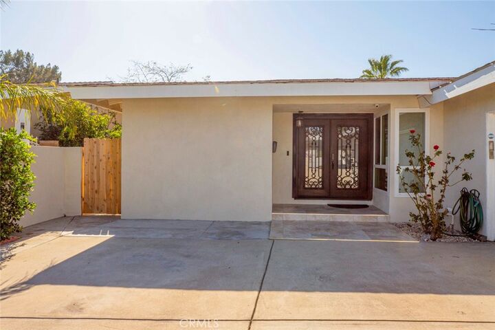 Property Photo: 6921 Atoll Ave. CA 91605