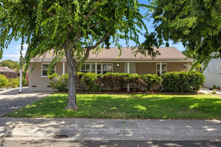 Property Photo: 6 W McKenzie Avenue CA 95204