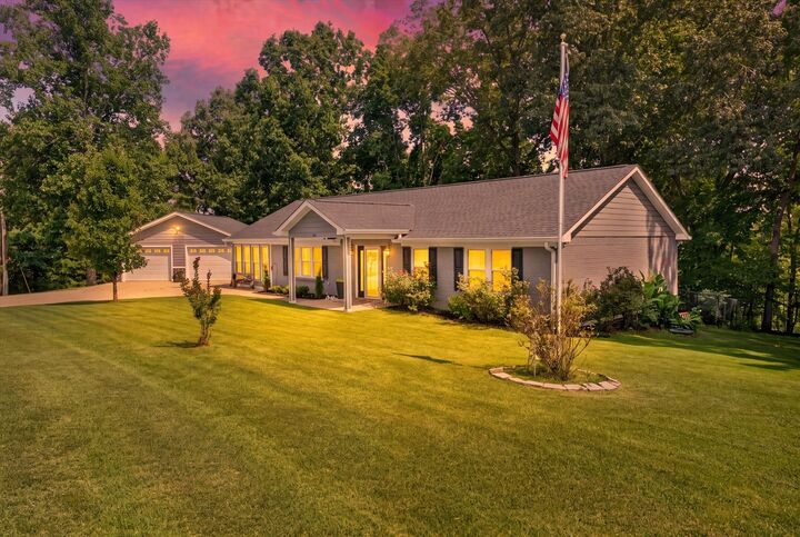 Property Photo:  203 Shane Lee Cir  TN 37058 