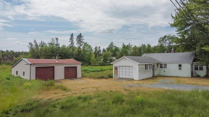 Property Photo: 782 Highway 236 NS B0N 2A0