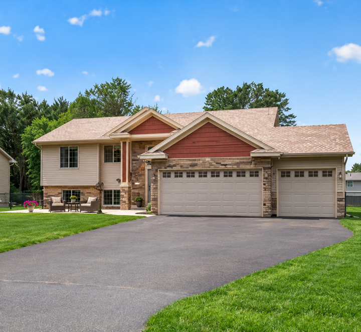 Property Photo:  878 Kelly Street  MN 55014 