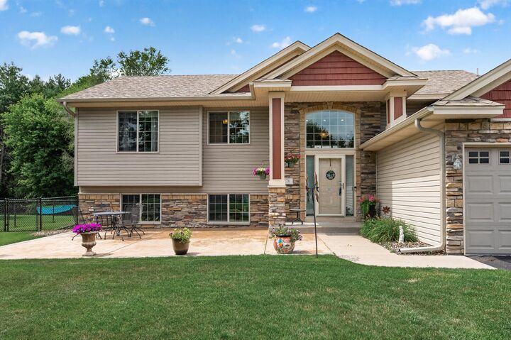 Property Photo:  878 Kelly Street  MN 55014 
