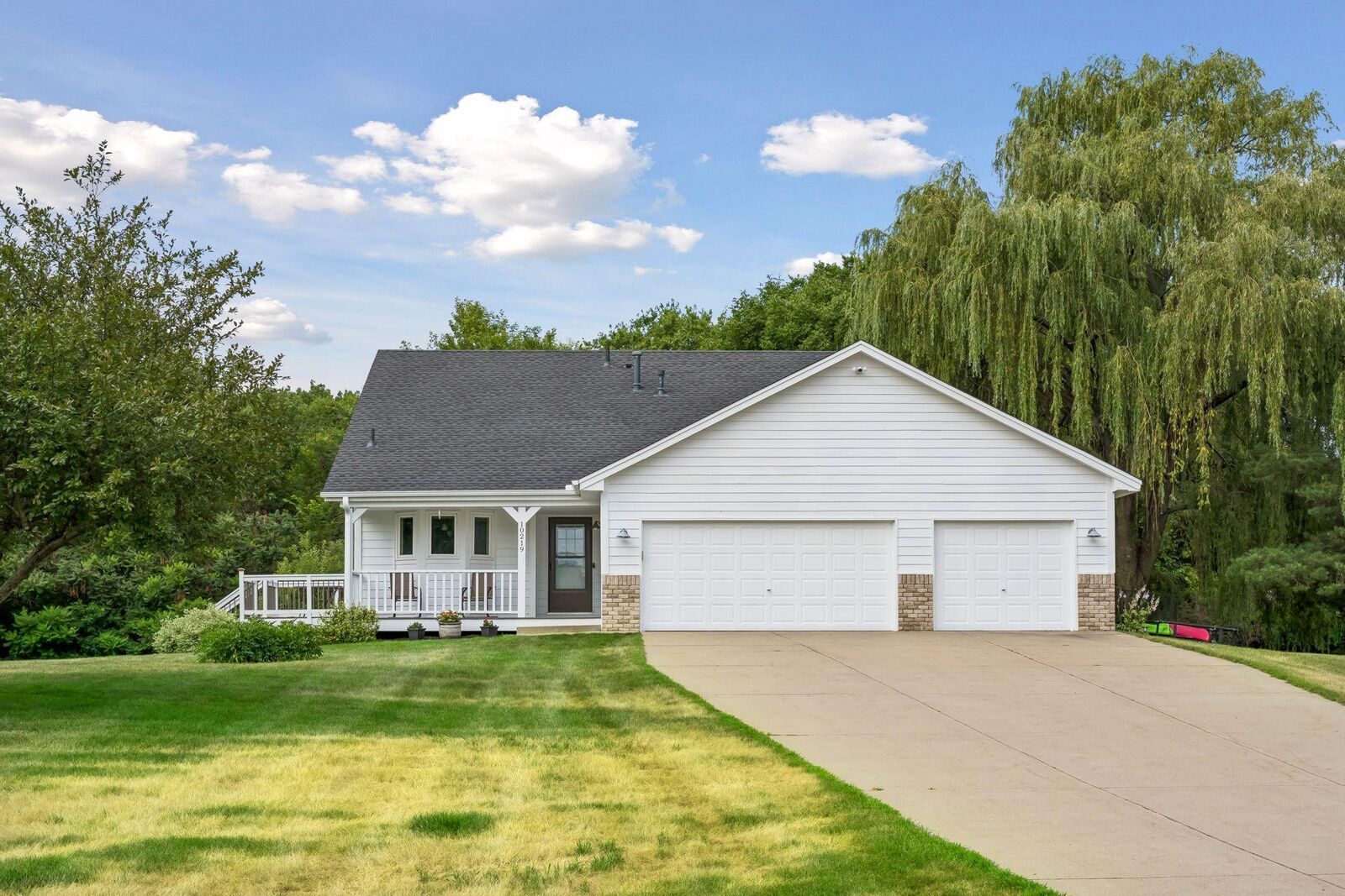Property Photo:  10219 Kahler Avenue NE  MN 55362 