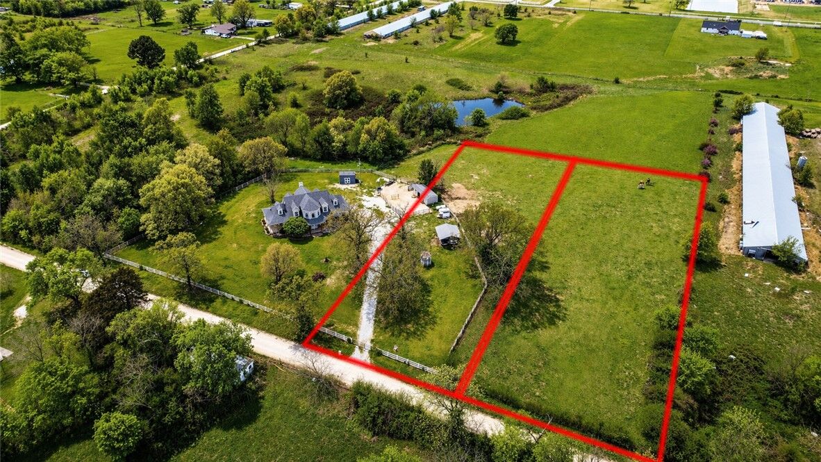 Property Photo: 12978 Huber (1 Acre Tract B) AR 72713