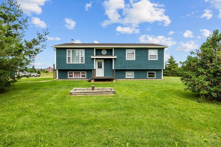 1366 Pownal Road — photo 1